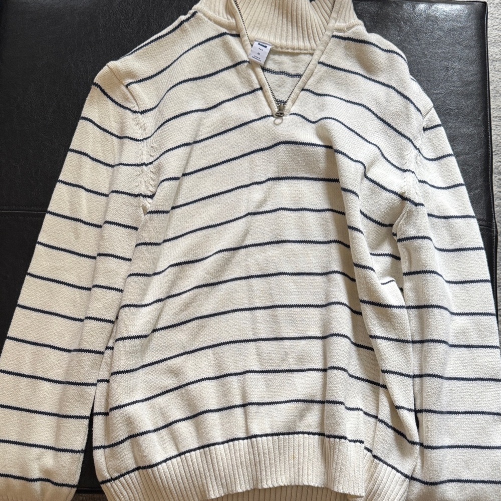 Gap Quarter Zip - M Blue Striped Cream